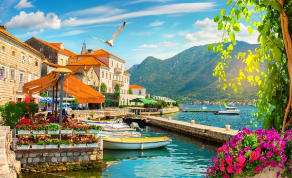 AJET İLE BOSNA KARADAĞ KOSOVA TURU